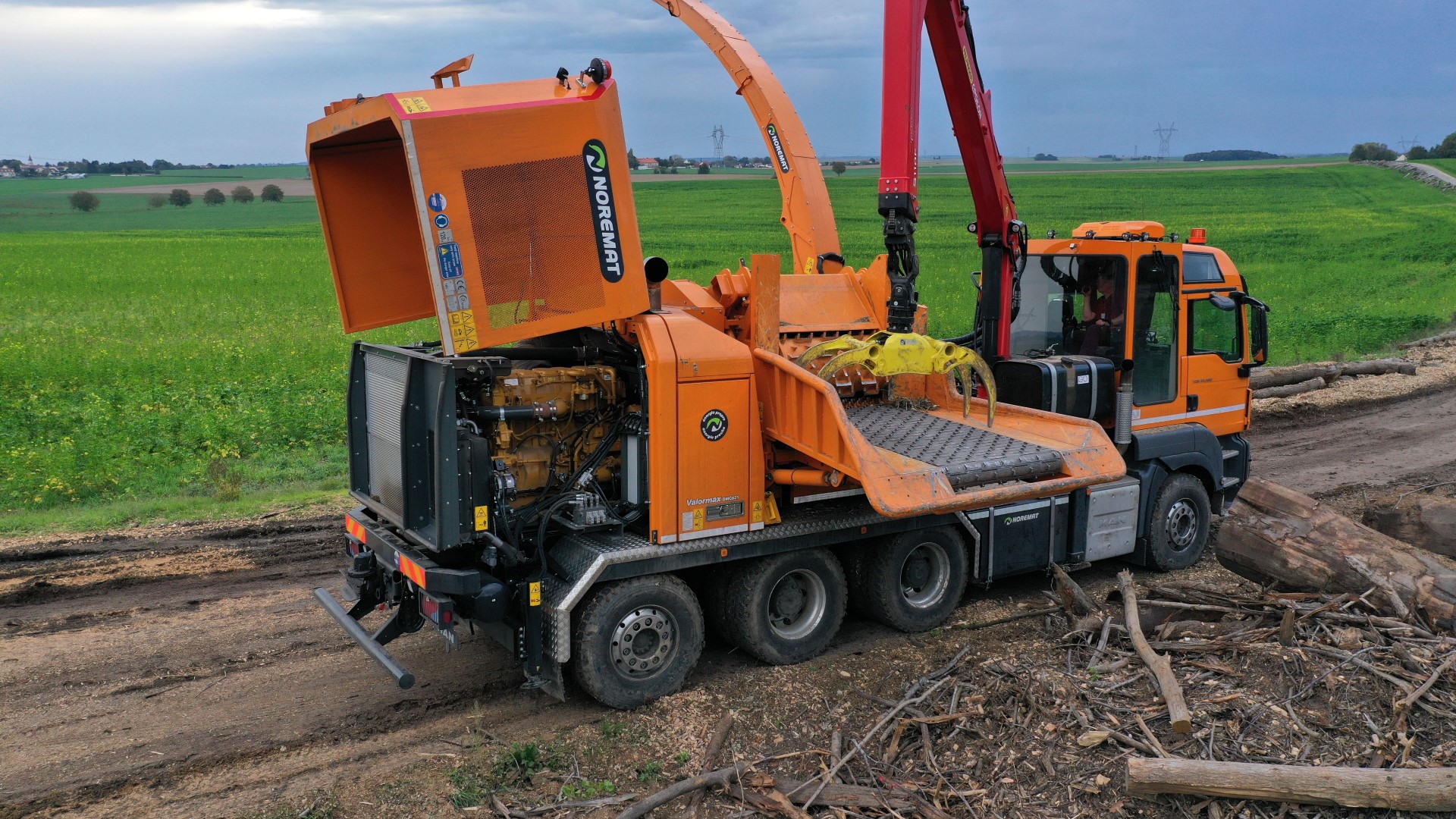 Déchiqueteuse sur camion Valormax Noremat Jenz 33